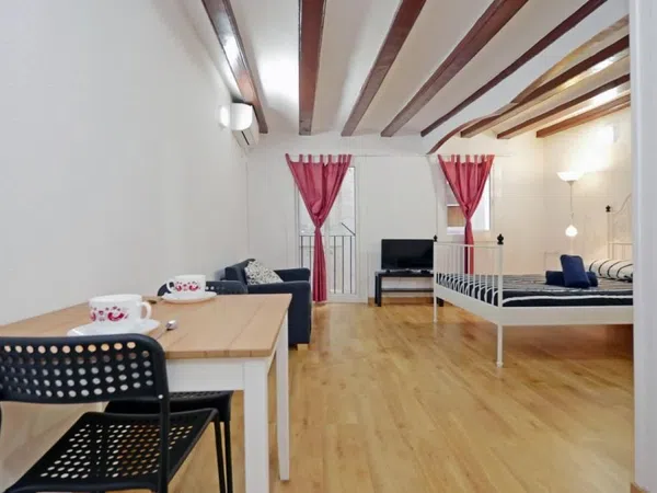 Estudio en Calle de Torres i Amat